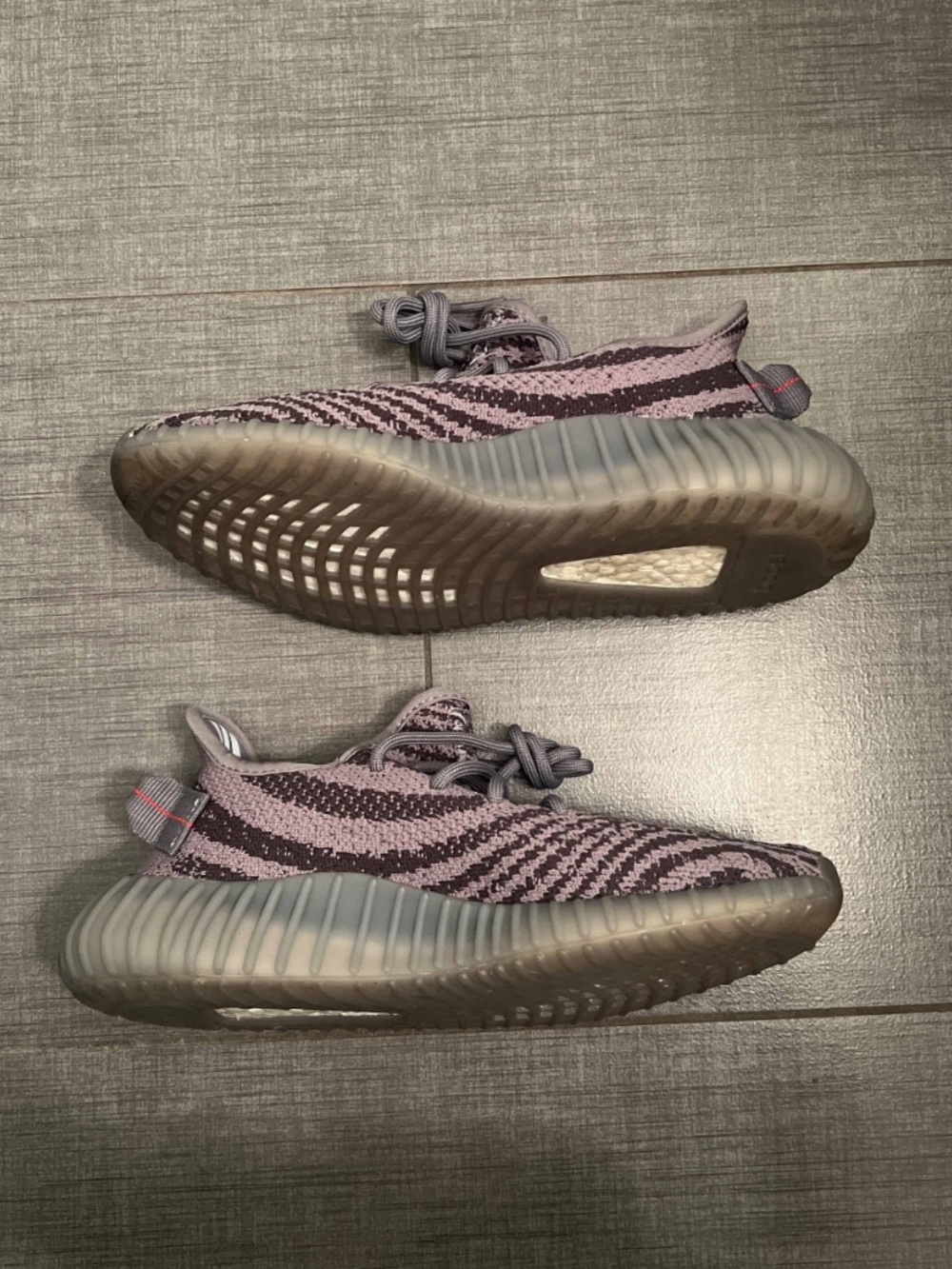 Size mens 6 - Yeezy Boost 350 V2 Beluga 2s - fits women’s 7.5 - Picture 2 of 9
